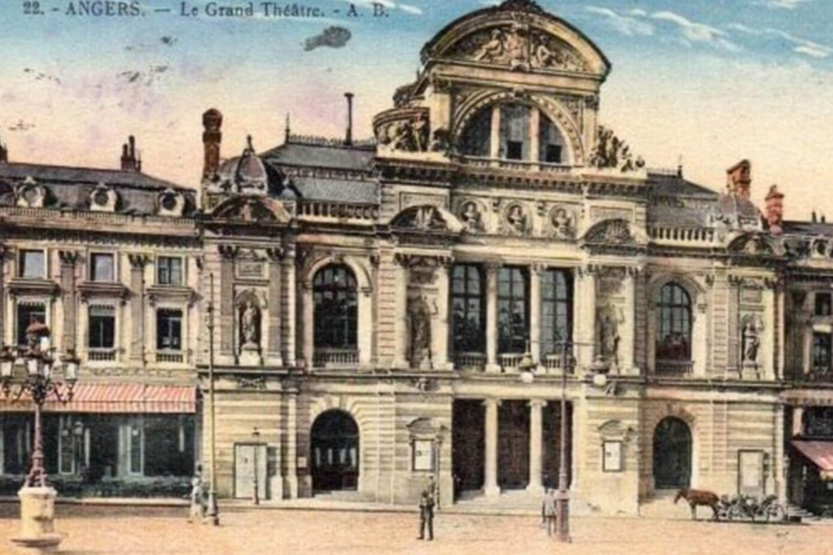 carte-postale-le-grand-theatre-angers-hotel-anjou